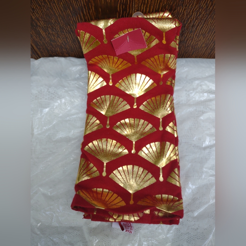 Year Of The Dragon Red Gold Fan Asian Theme Hand Towels Set Of 2